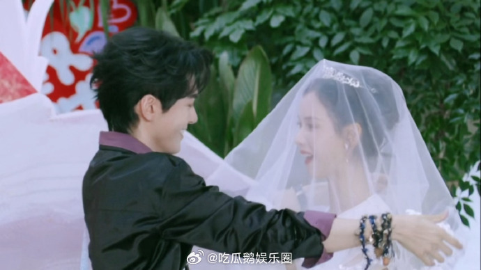 曾舜晞剧宣杀死比赛 头纱氛围感拉满，戴戒指的瞬间心动不止，甜度超标预警 