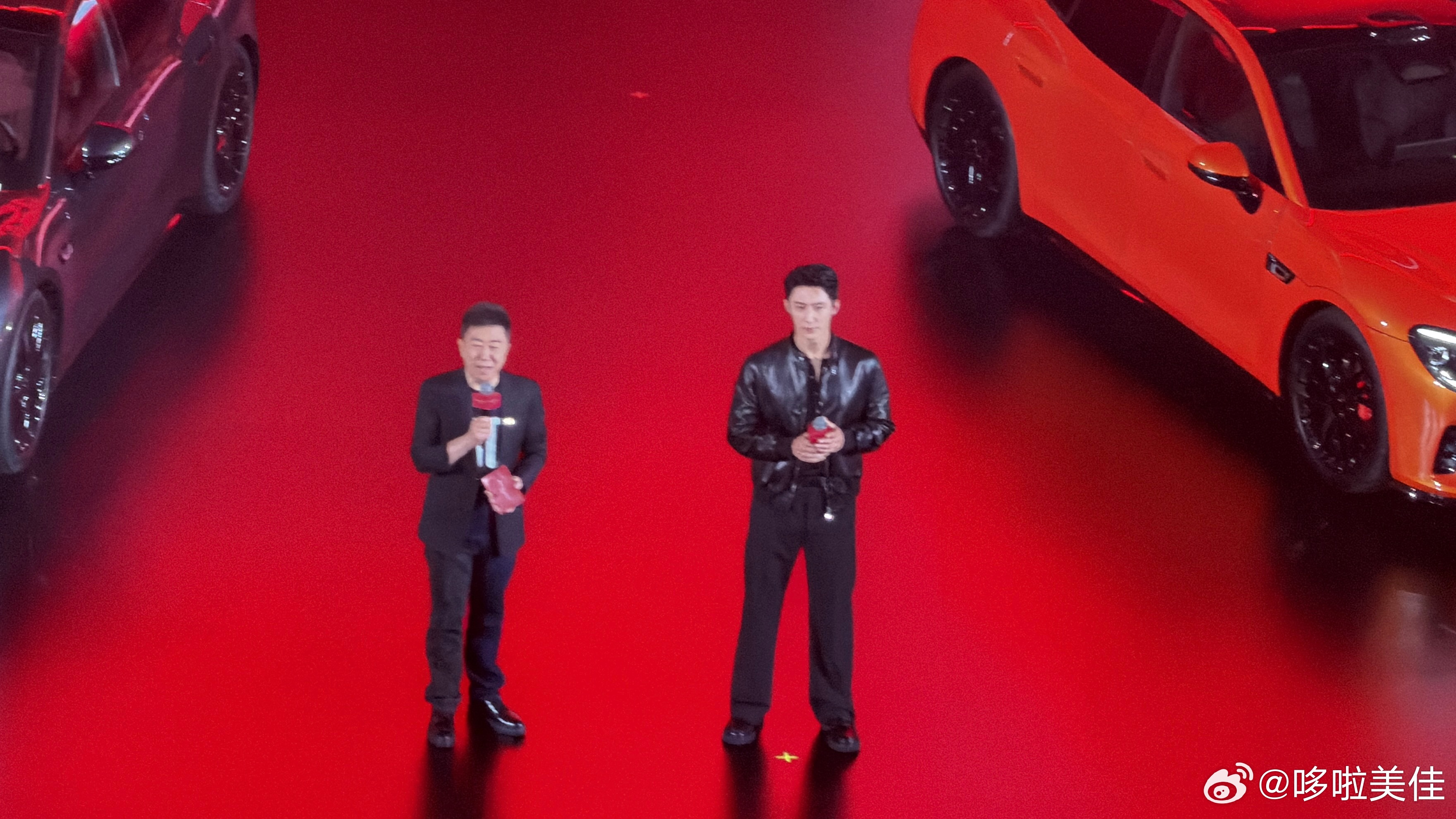 启境GT7启境GT7品牌形象大使黄景瑜来现场了！型男配酷车，真的太顶了启境GT7