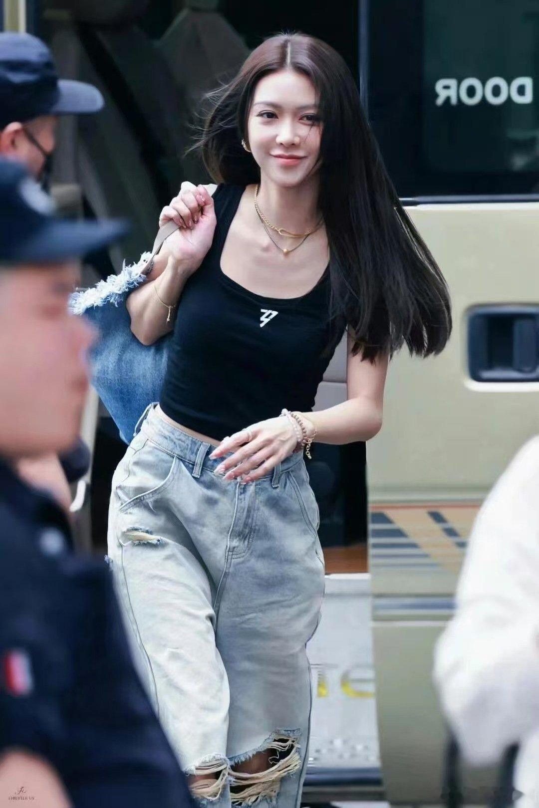 薛凯琪从10岁开始护肤薛凯琪的丑照不丑也是一种耍我别妄想短期护肤逆袭，薛凯琪的案