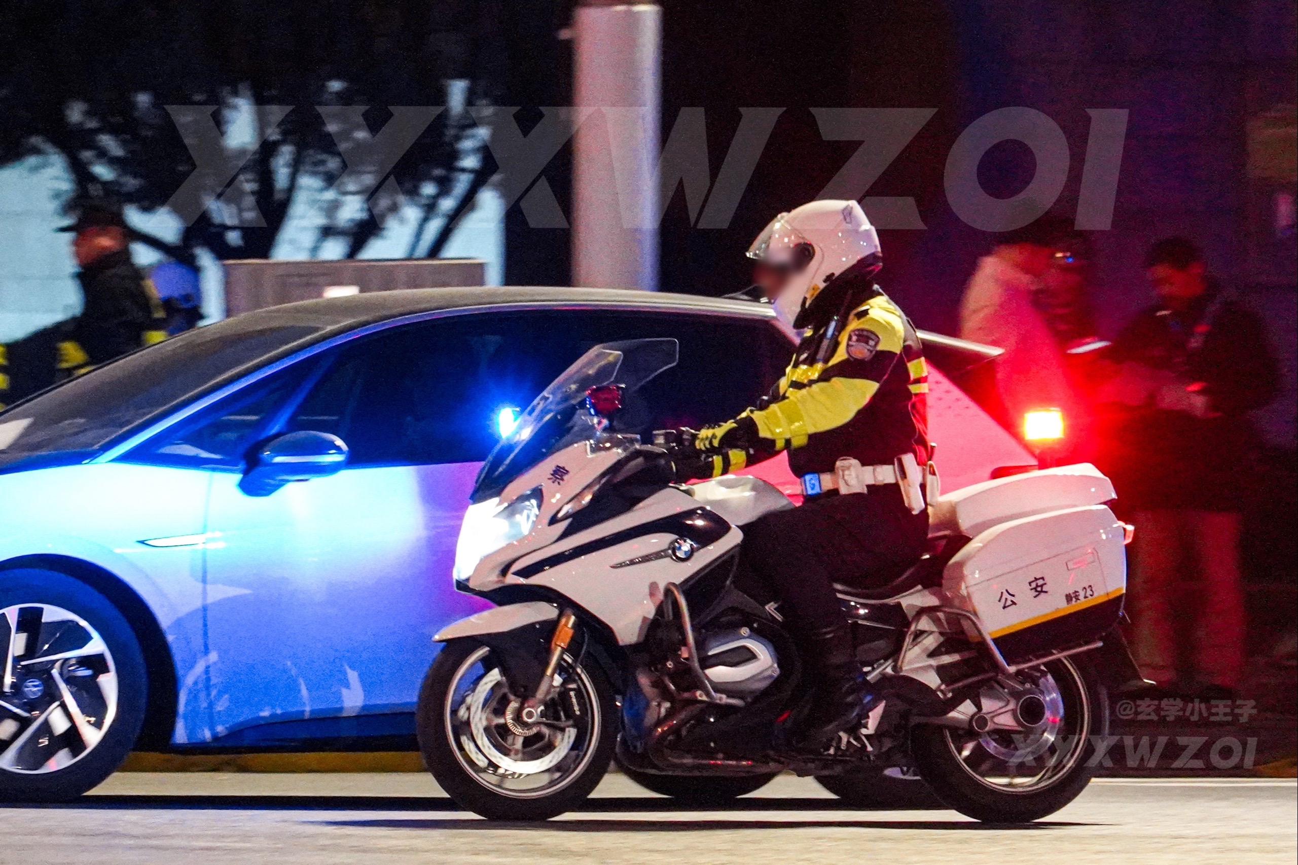 Pull Over！🚨。上海静安交警BMW R1200RT巡逻中