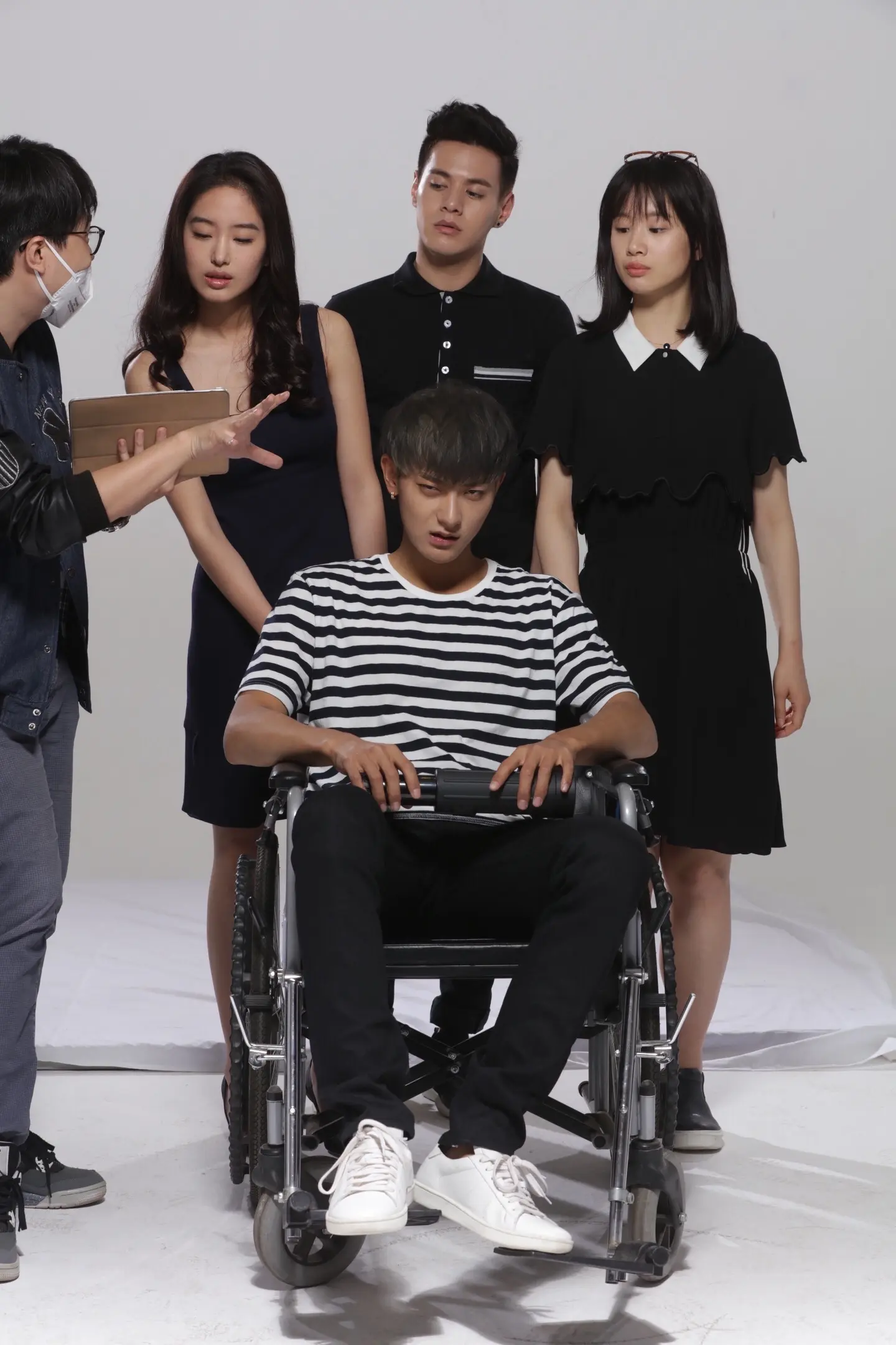 黄子韬 杨采钰。