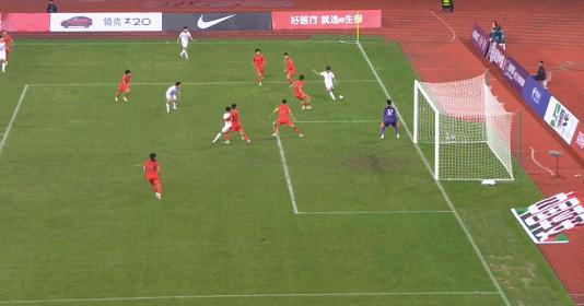 “牛逼”，汪仕钦一赛成“名”，乌龙+红牌，“闪耀”中国足球！
       熊猫