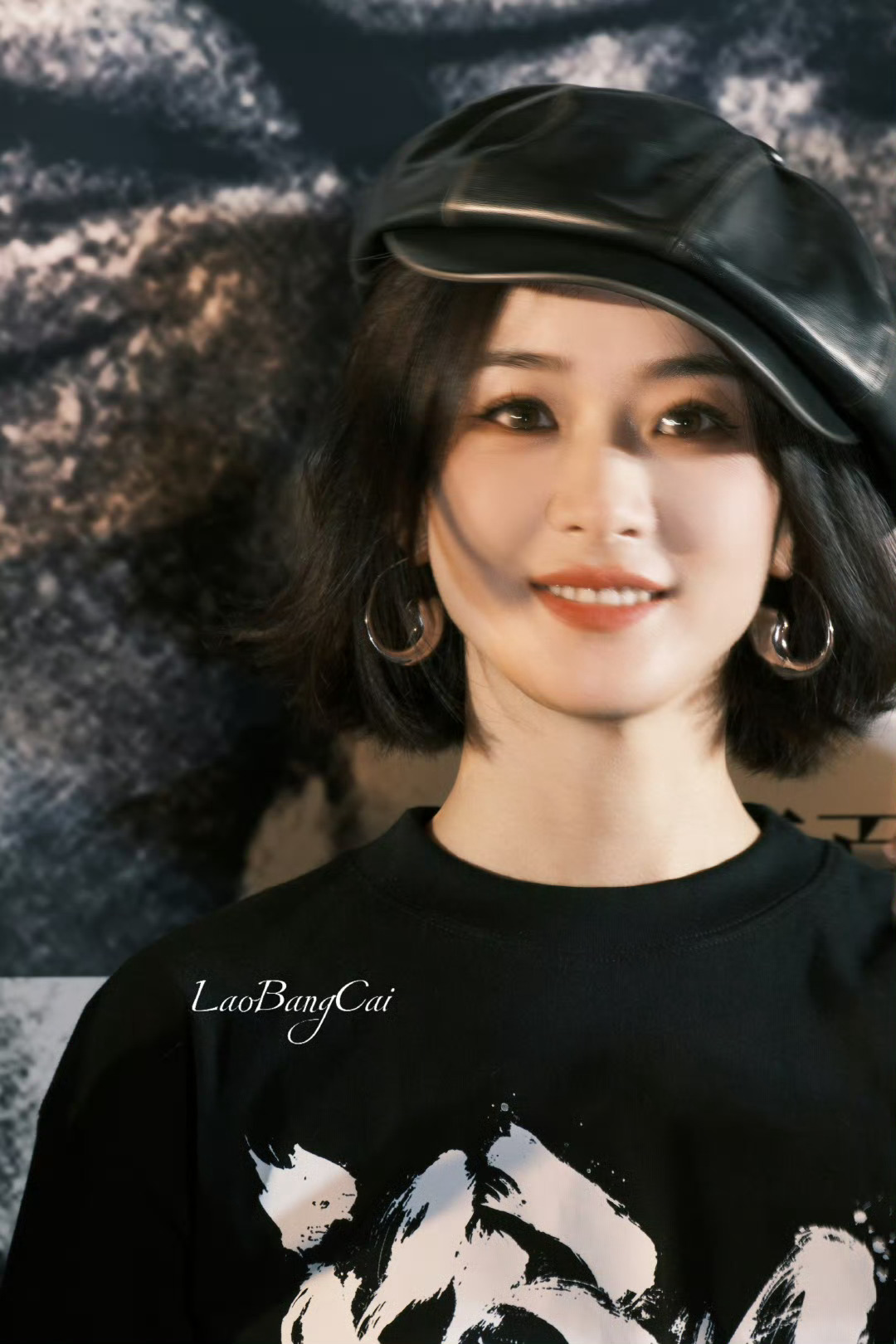 戴帽子的小女孩呀萌萌哒 