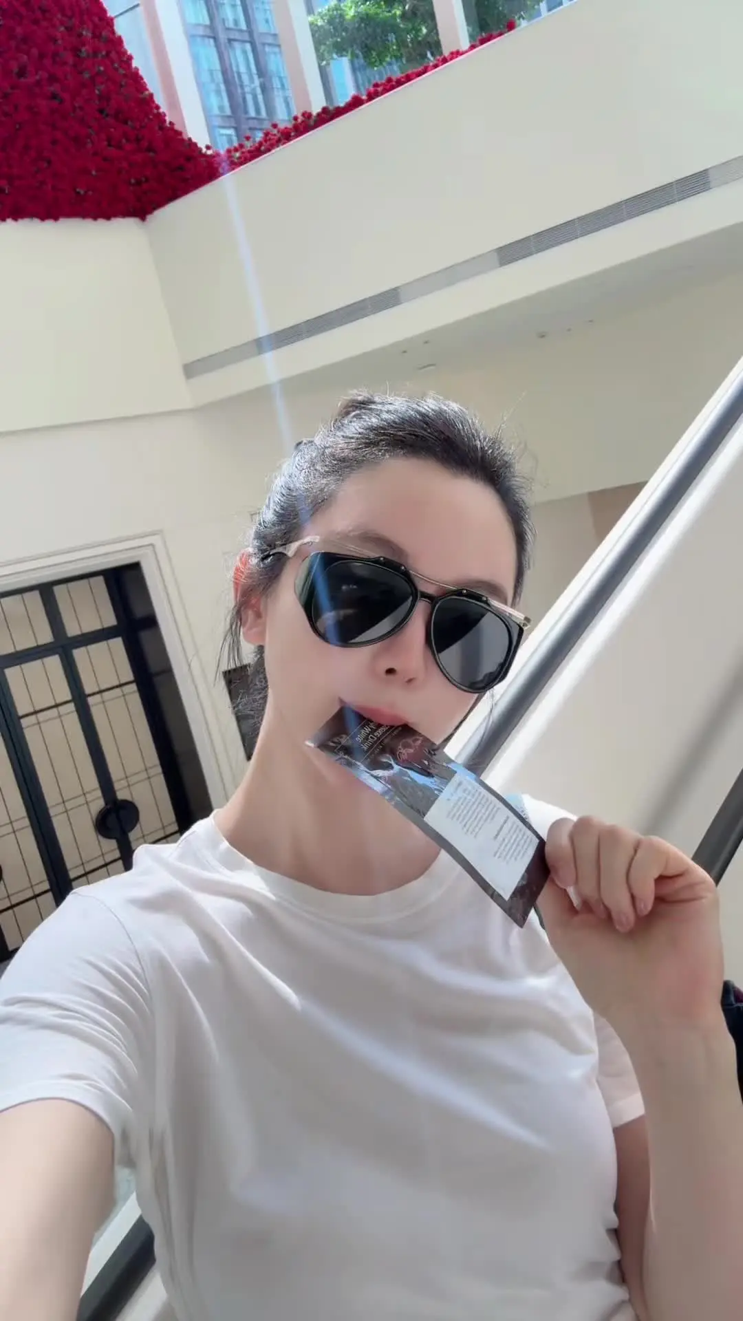 喝出透光肌，谁还不是个白瓷娃娃呢～