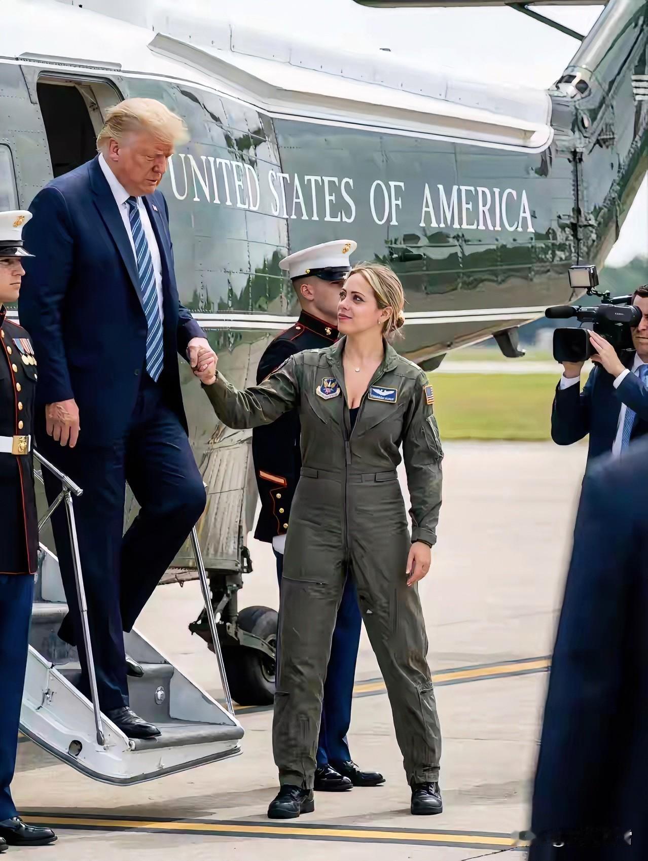 价值观的形成，是你生活的社会给予的，不是理想及什么主义存在的原因。
我们从小生活