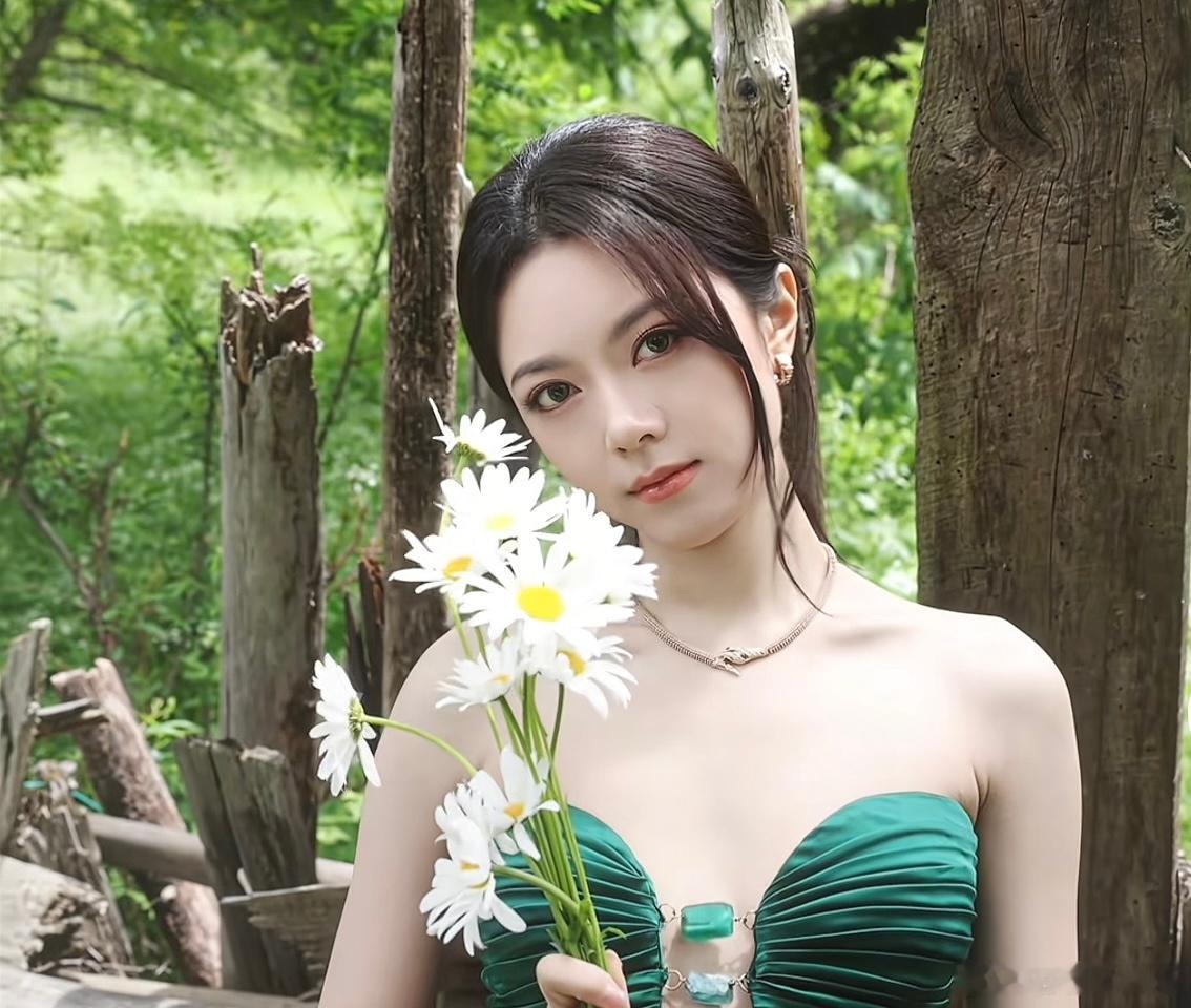 赵今麦瘦好多 还更漂亮了娱乐