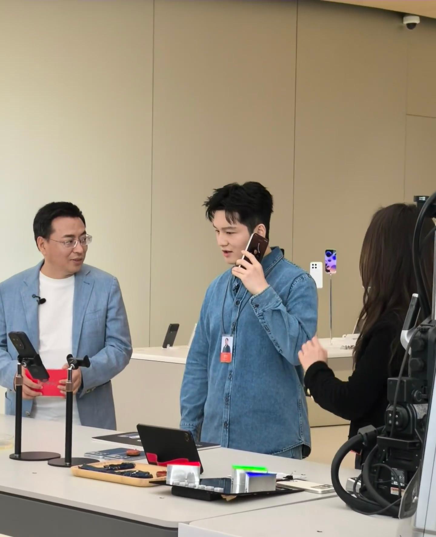 还记得那樊振东说的那一句“所有比赛的亚军我都拿过。我其实一直觉得那些亚军都是财富