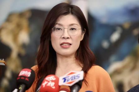 针对“大陆军机绕台”，郑丽文公开表态了！在近期，国民党新主席郑丽文表示，如果未来