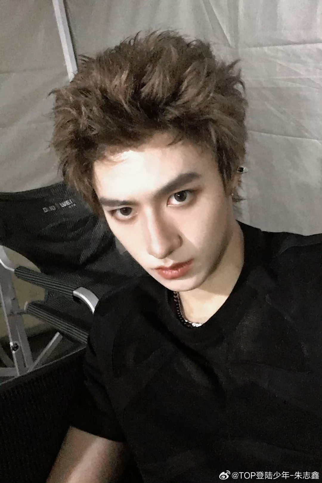 朱志鑫PRADA品牌大使朱志鑫 👑朱志鑫一路向海的少年 💛朱志鑫 051  
