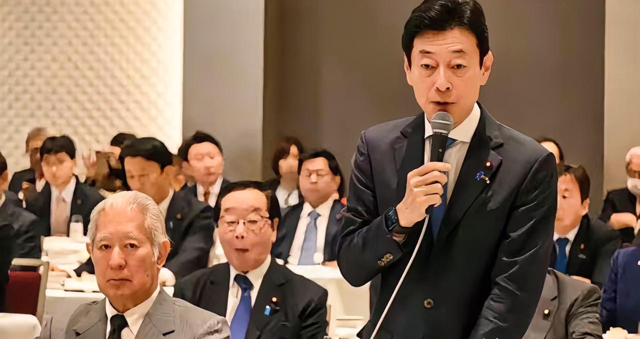 终于，日本成功访华
经过不懈努力，日本终于成功访华了！
根据日本方面在5月3日透
