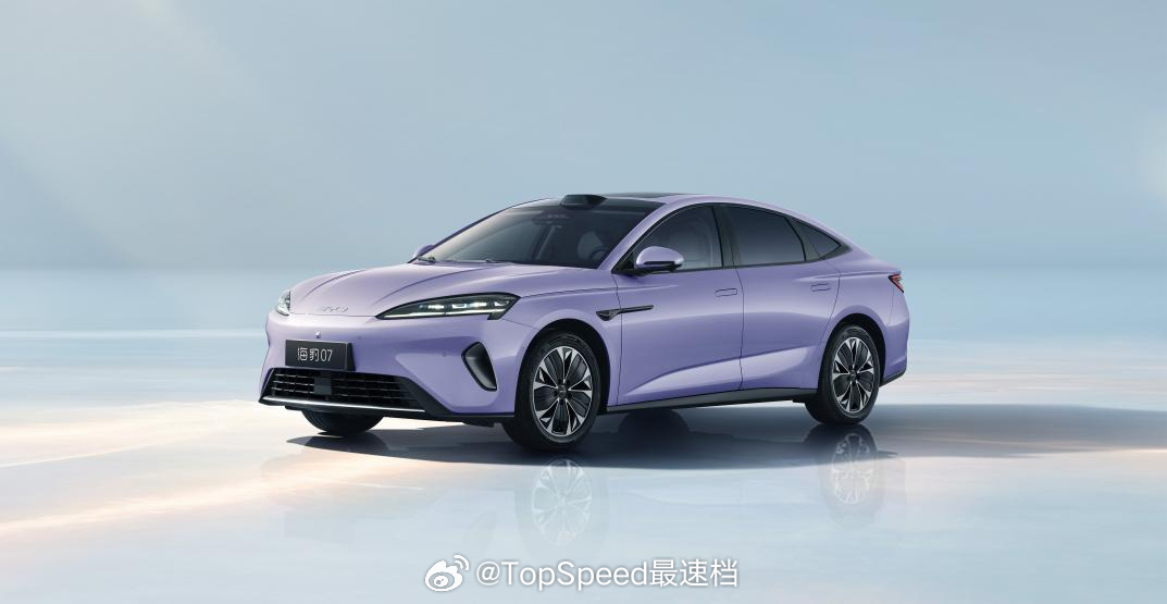 比亚迪海洋网携重磅产品矩阵亮相，2026款海狮06EV、海豹07EV正式上市，海