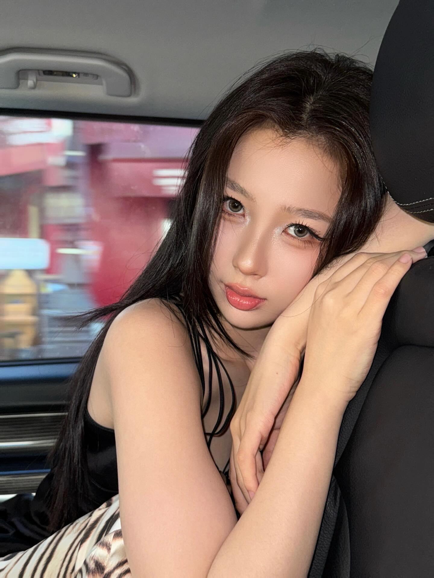 虞书欣今日ins更新辣妹鱼头星星！！ 