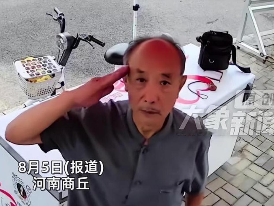 河南商丘，女子在街边自费设“爱心冰箱”供冰水，自己一天补七八次仍被取空。直到看监