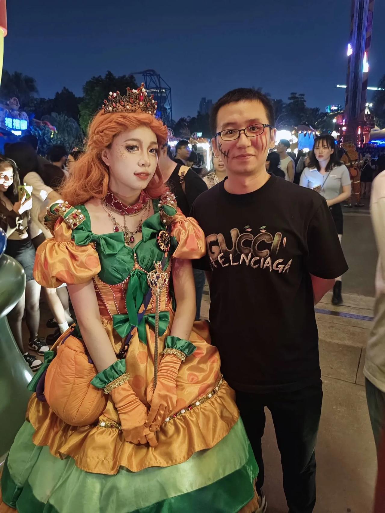 有没有像我一样，喜欢边出差边吃喝玩乐的人，今天我仿佛回到了十八岁！
边出差边游玩