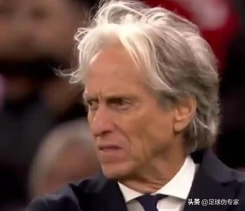 欧国联葡萄牙2:1挪威，不得不说的几点

1.少了C罗，葡萄牙踢的更像一个整体，