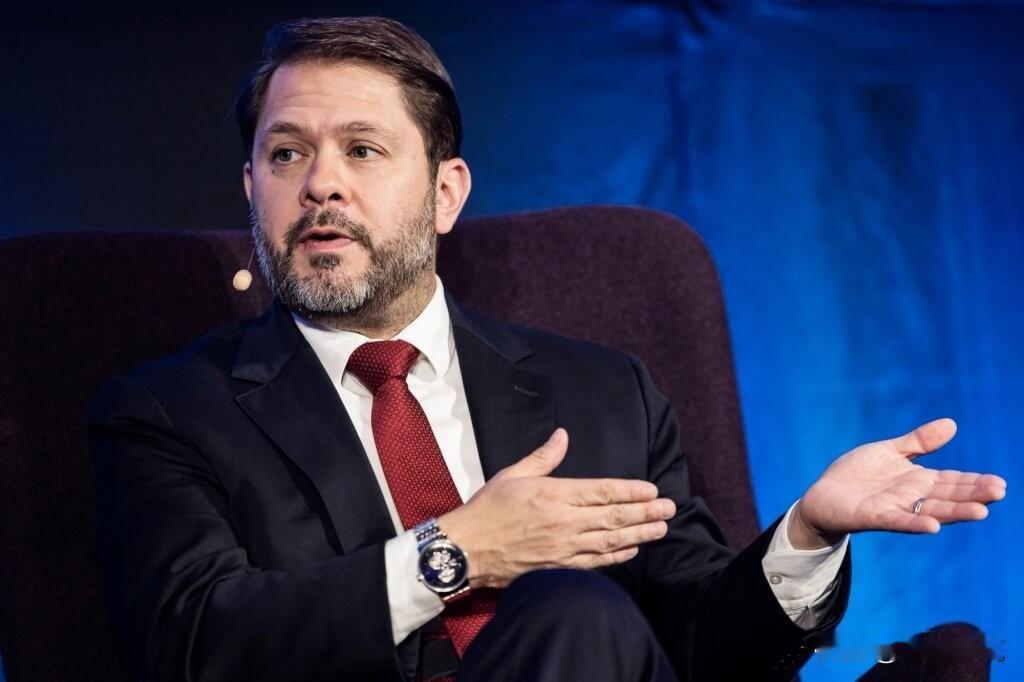 美国参议员窜访台湾  叫嚣“支持台独”

正在台湾窜访的美国参议员盖耶哥，今天（