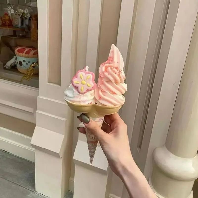 🌡：𝟯𝟳℃天气好热 好想被打入冷宫😭 ​​​