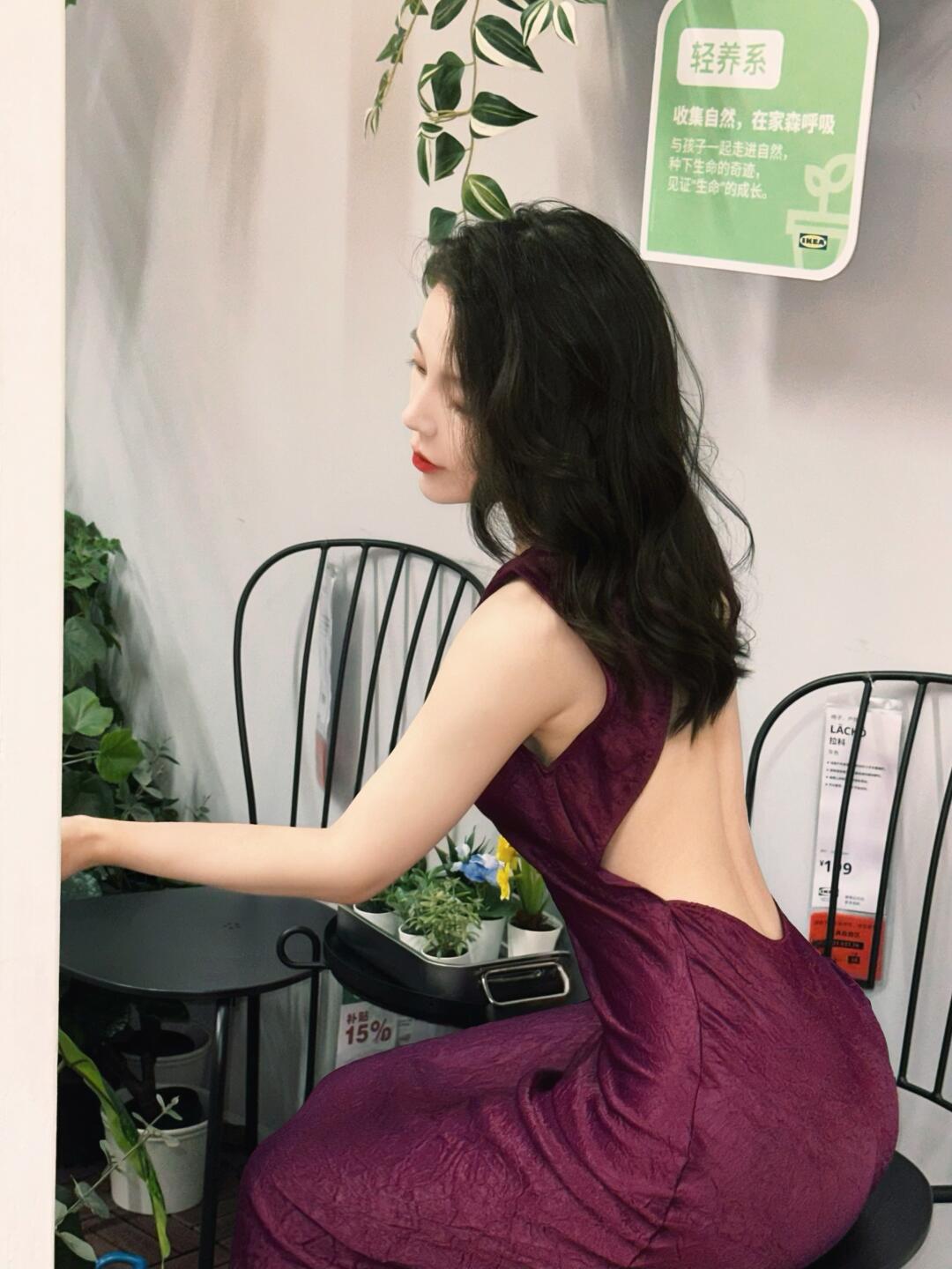 明艳