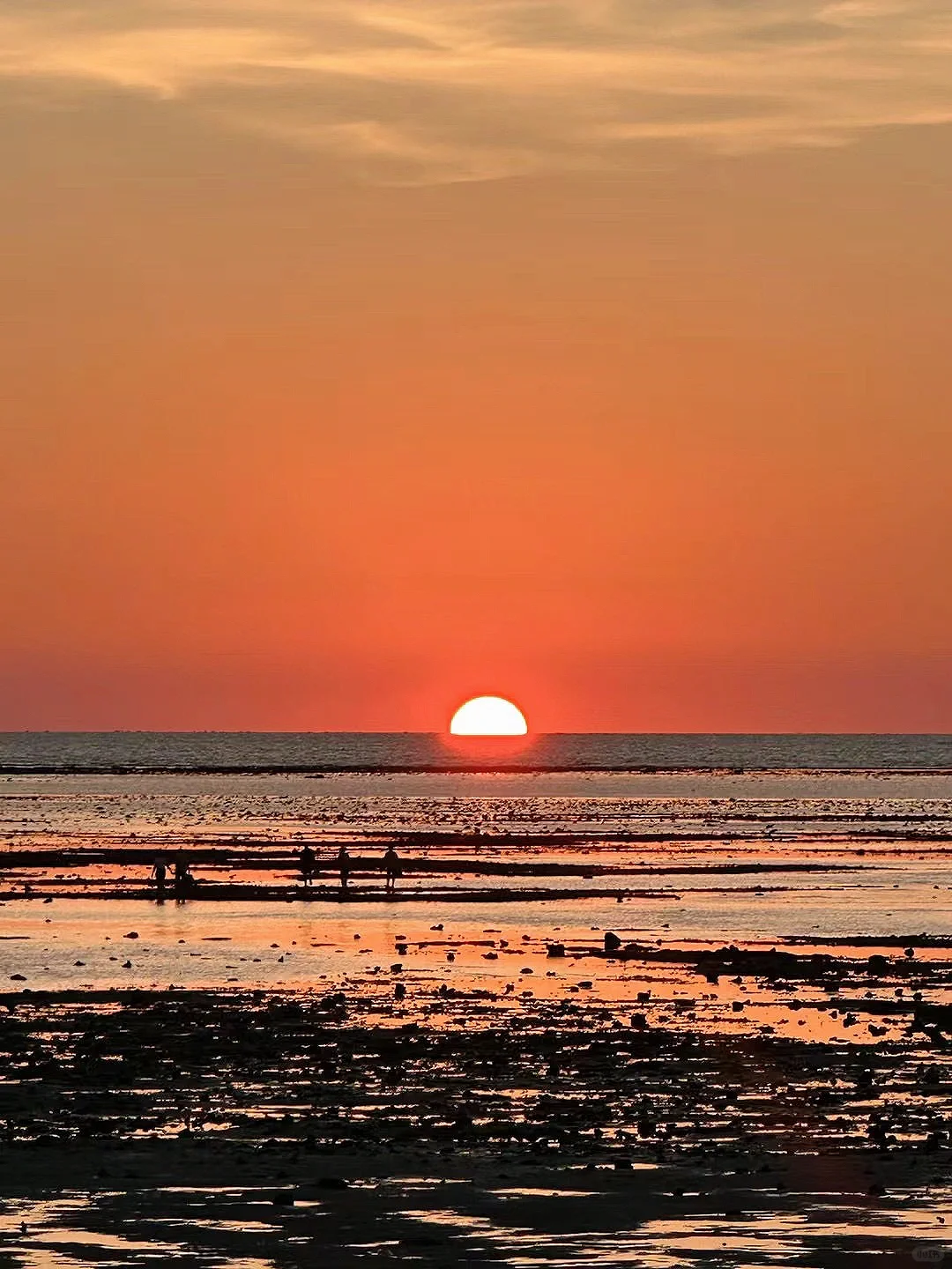 治愈系日落🌄 巨美的日落时分 南极村的海