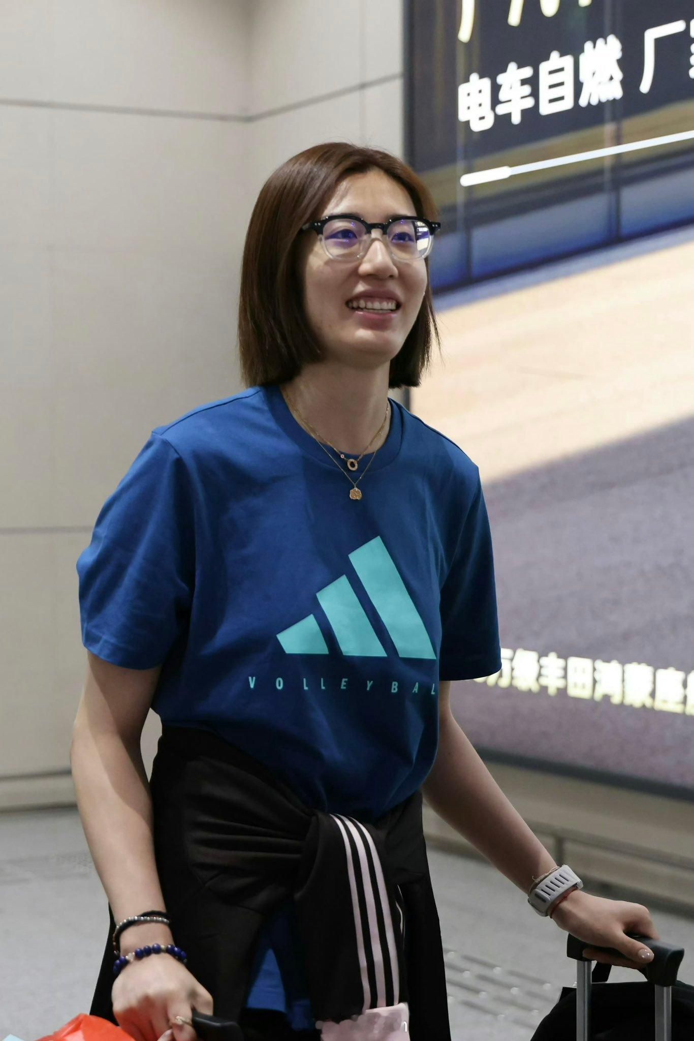 阿迪这身蓝色好看中国女排王媛媛2026年世界女排联赛