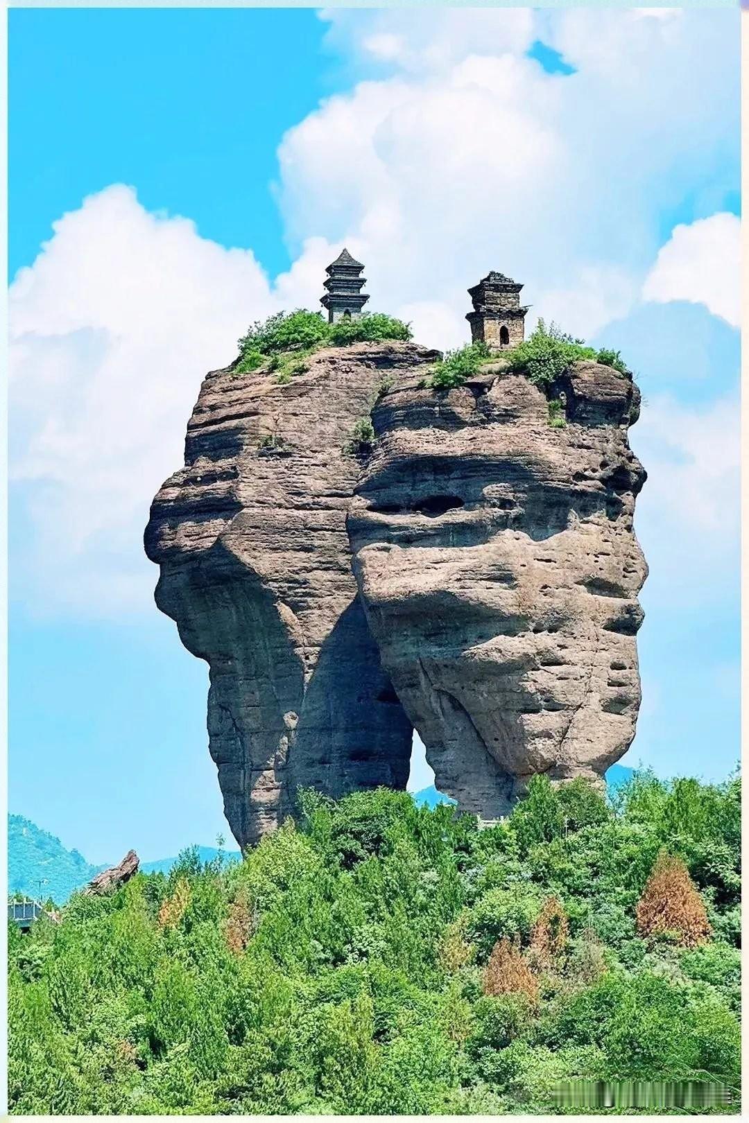 中国唯一爬不上去的山峰——双塔山，1300年前契丹人所建，今已无路可上！被誉为承