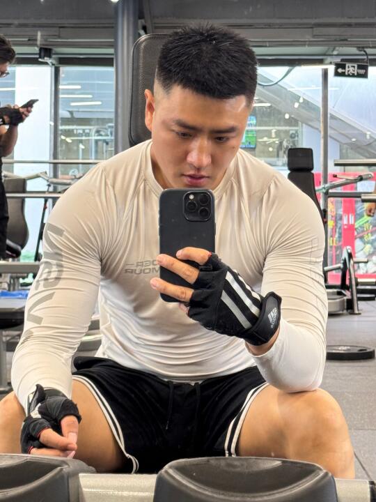 43，别P我，怎么P掉身后的人。