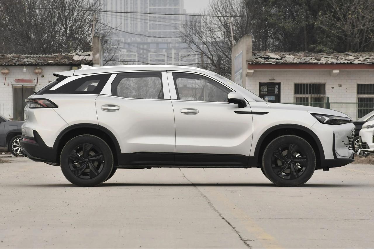 价格到这了，直接就选了吧，还等着降价也不现实，虽然油价疯涨，但是固态电池不还是没