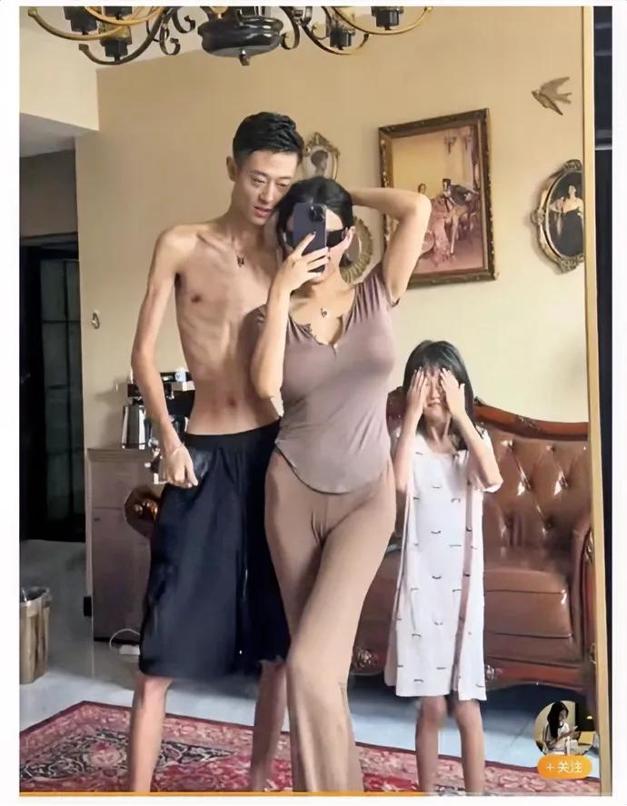 看我们大哥这身材，
我都要流泪了
#老婆# #人间好大嫂#