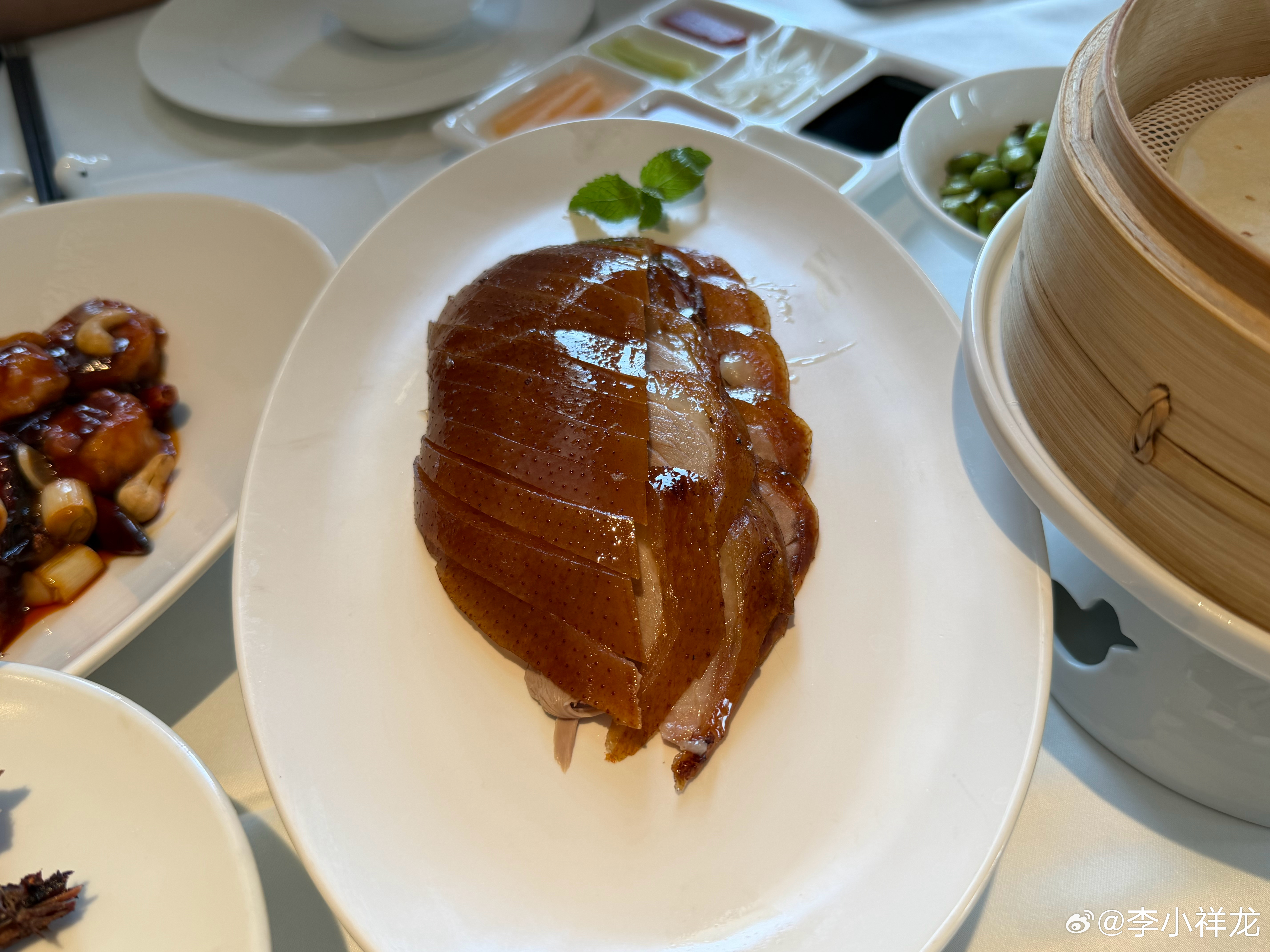 来北京先吃个烤鸭，这你受得了吗？ 