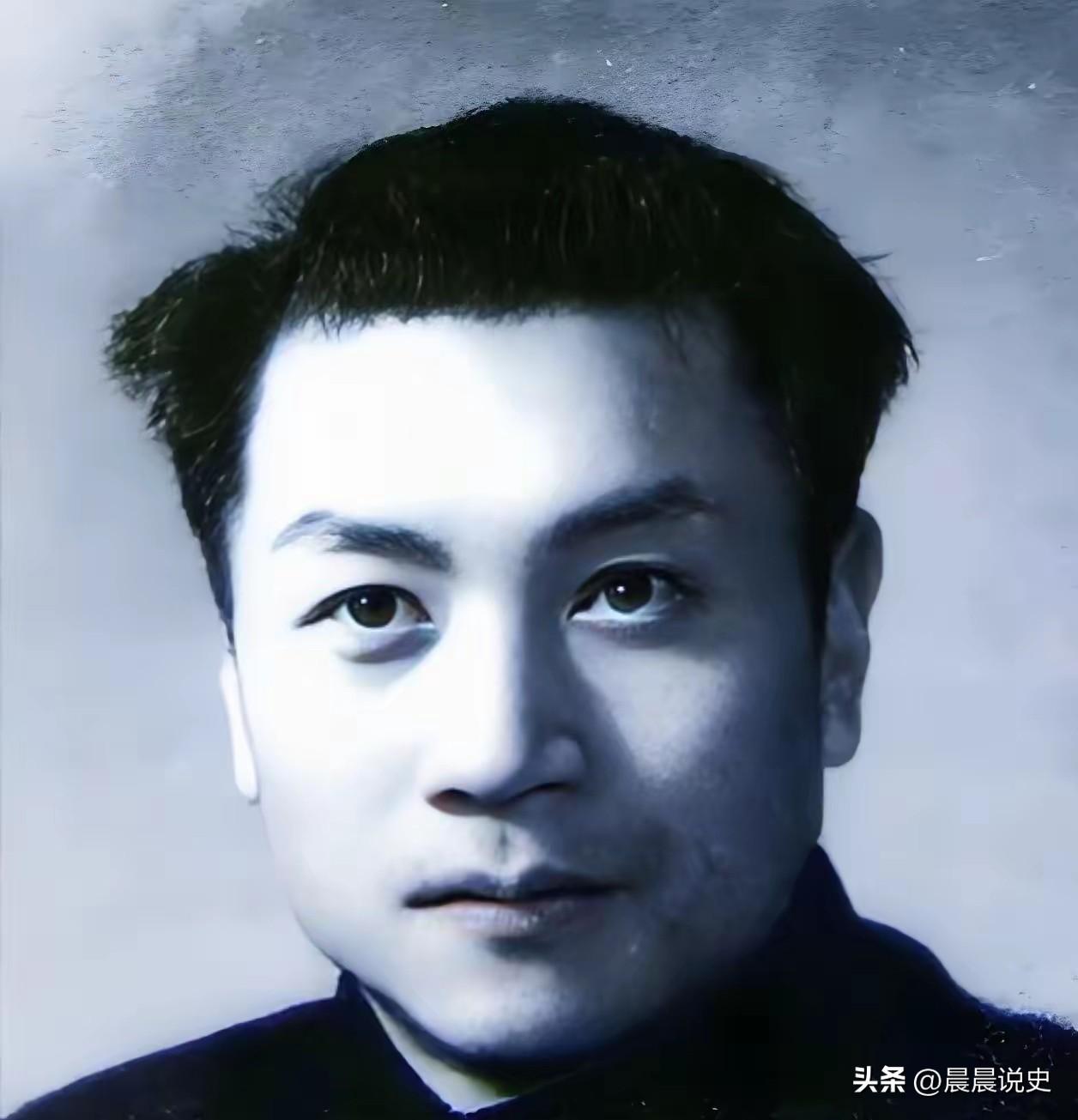 1944年，地下党任远被捕，他被捕后，装疯卖傻，企图蒙混过关。谁知在狱中，他撞见