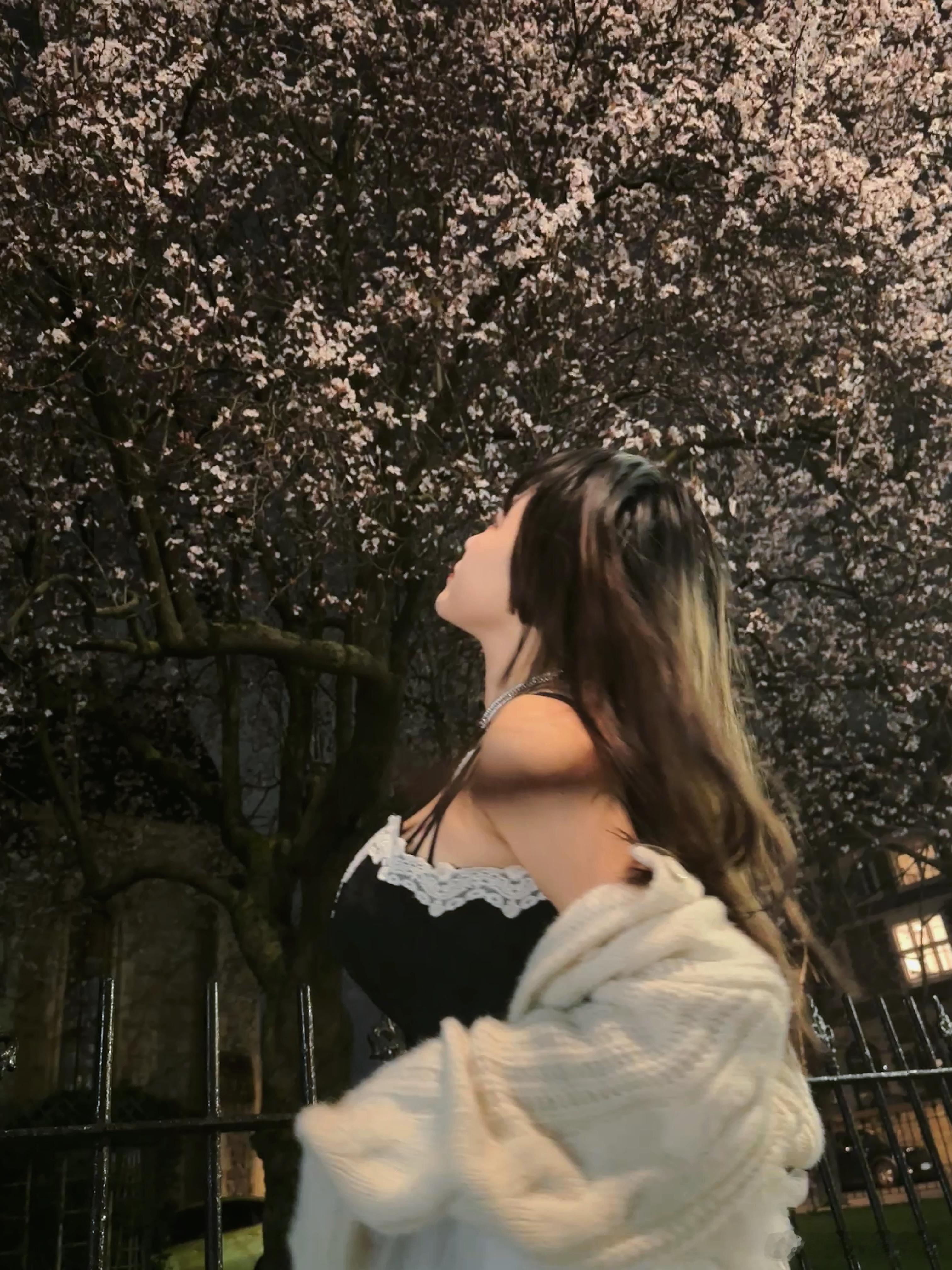 喜欢🌸 ​​​