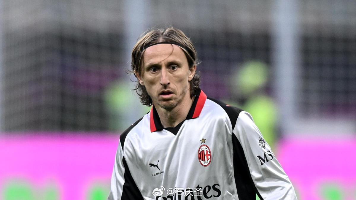 【传奇 莫德里奇】据 Opta 数据统计，随着对阵都灵莫德里奇首发出战，自他 2