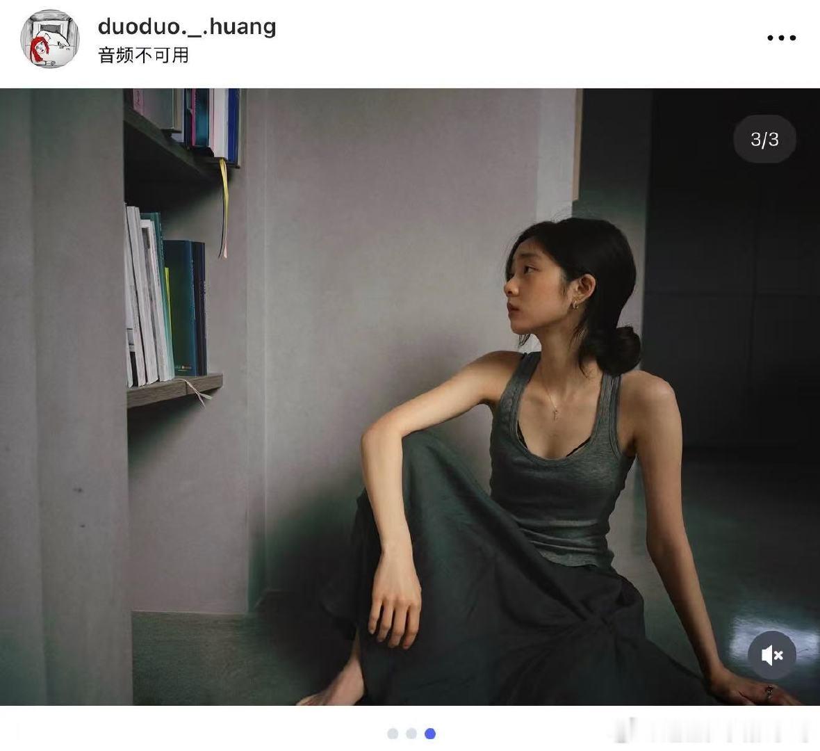黄多多侧脸好像妈妈 黄多多侧脸好像妈妈，真的是一模一样的！黄多多侧颜好像孙莉 