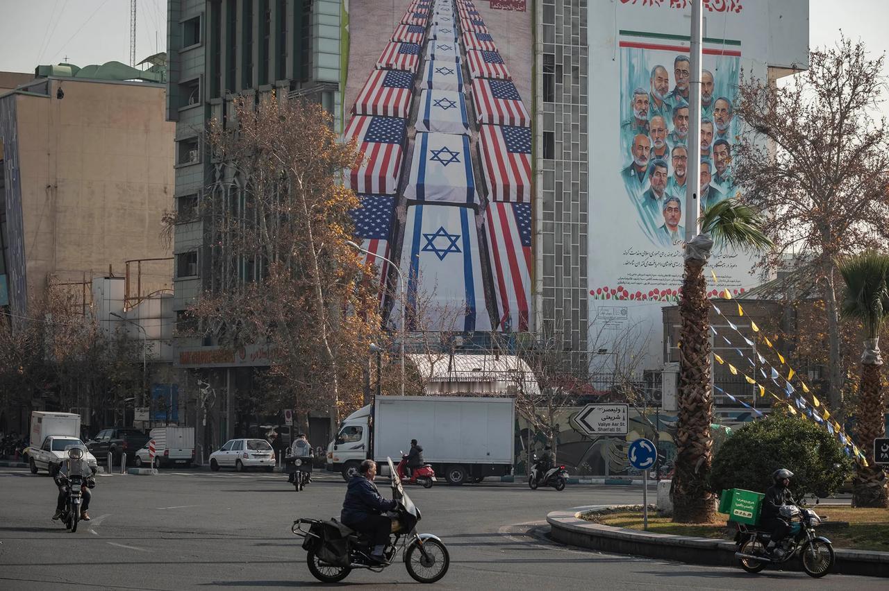 美国敦促本国公民立即撤离伊朗。

来源：美国驻伊朗大使馆

鉴于伊朗国内爆发抗议