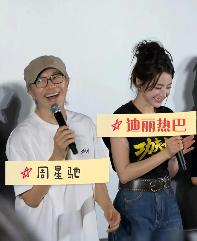 恐怖啊周星驰一天拿下2.96亿票房。

说真的别忙着吹什么星爷下凡救院线，这背后