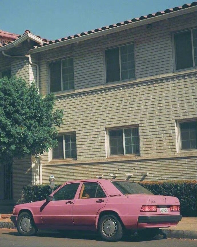 “ 人最大的运气不是捡到钱，而是某天你遇到了一个人，他打破了你原来的思维。提高了