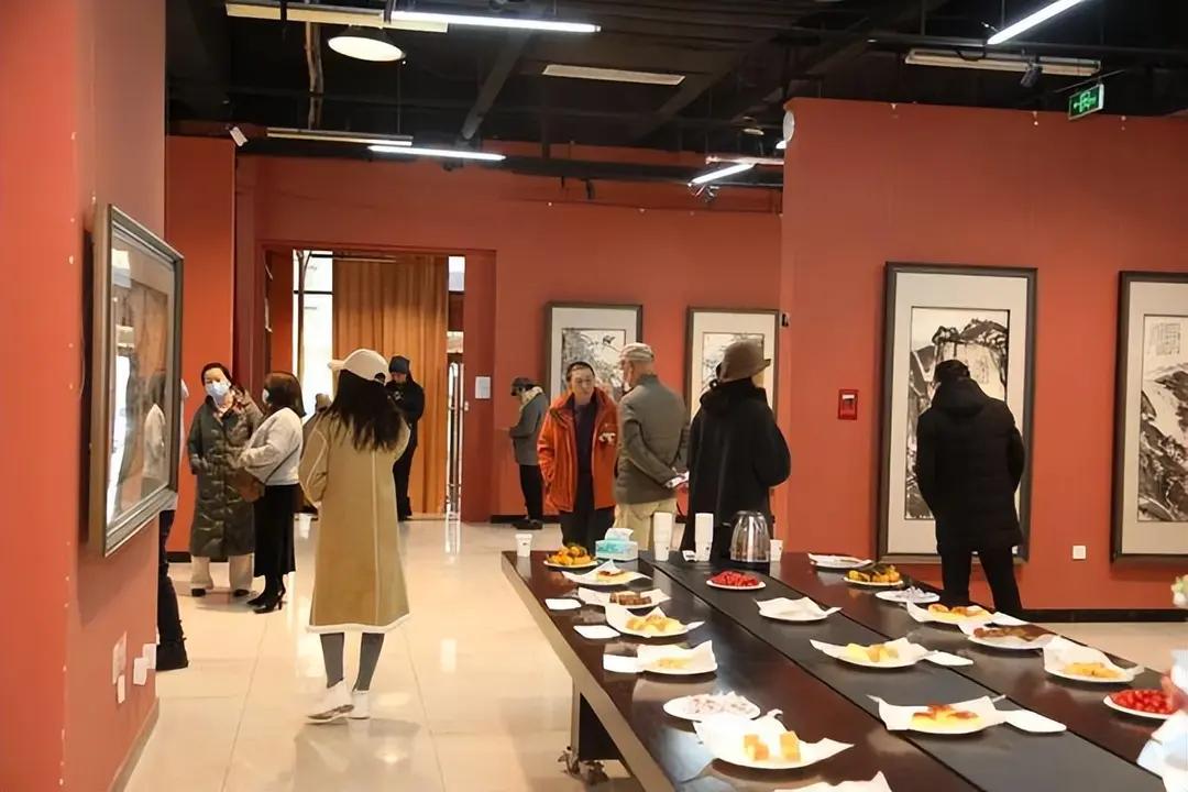 资产配置新赛道开启：艺术品交易中心发掘收藏红利

当艺术品从“圈子藏品”进化为“