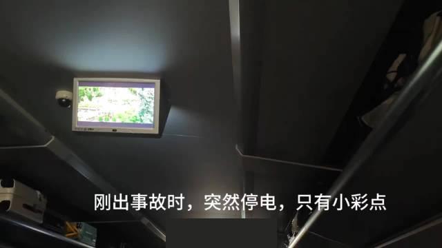 坐高铁碰到这破事儿，你说闹不闹心吧？
D1804次列车，直接在隧道里卡了俩小时。