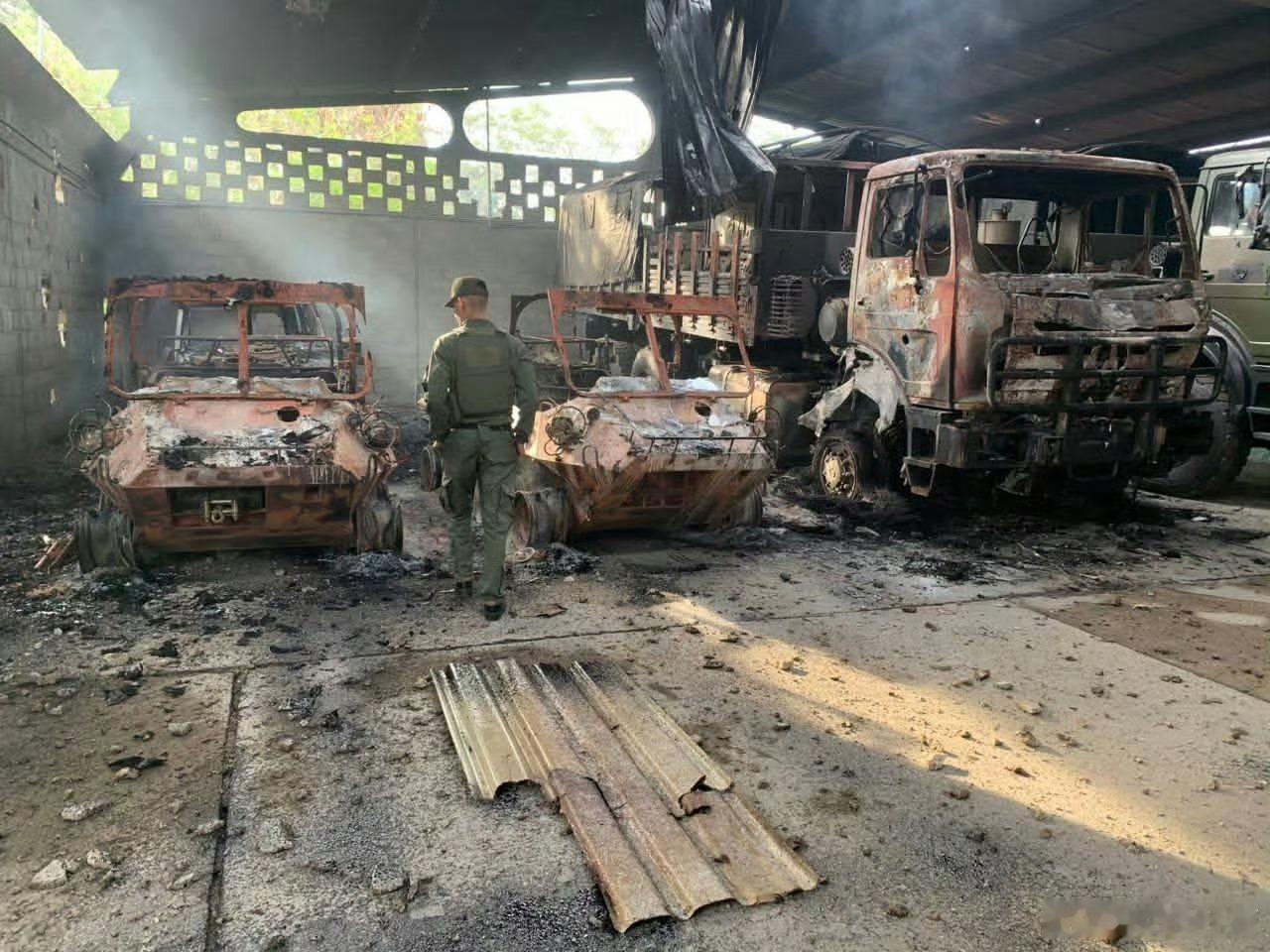 委内瑞拉被炸毁的山猫全地形车事实证明，买再多武器，不敢动手，不肃清内奸，照样会被