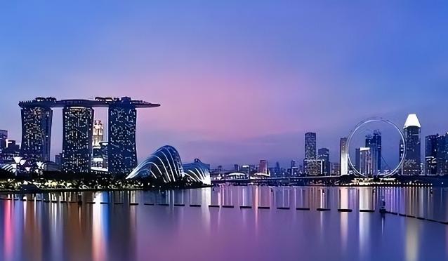 从依附到共赢！新加坡用60年，走出小国崛起的唯一捷径

小派敢说，没有哪个小国能