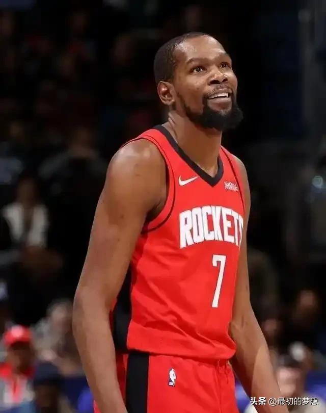 不是我说！火箭本赛季很可能会止步季后赛第一轮，大家觉得呢？
 
一、组织控场是硬