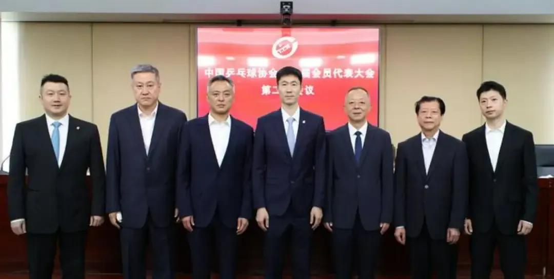 中国乒乓球选手们的比赛环境，已经严重干扰到了选手们的身心健康和团队的凝聚力，到了