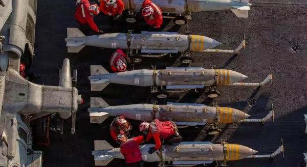 以色列五天往伊朗头上砸了超过5000枚航空炸弹。

以色列五天砸了五千枚炸弹，美