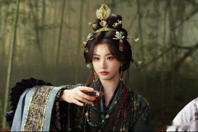 孔雪儿去哪儿进修的演技网剧昭阳公主 庶出公主的隐忍和爆发都被孔雪儿拿捏住了，甜的