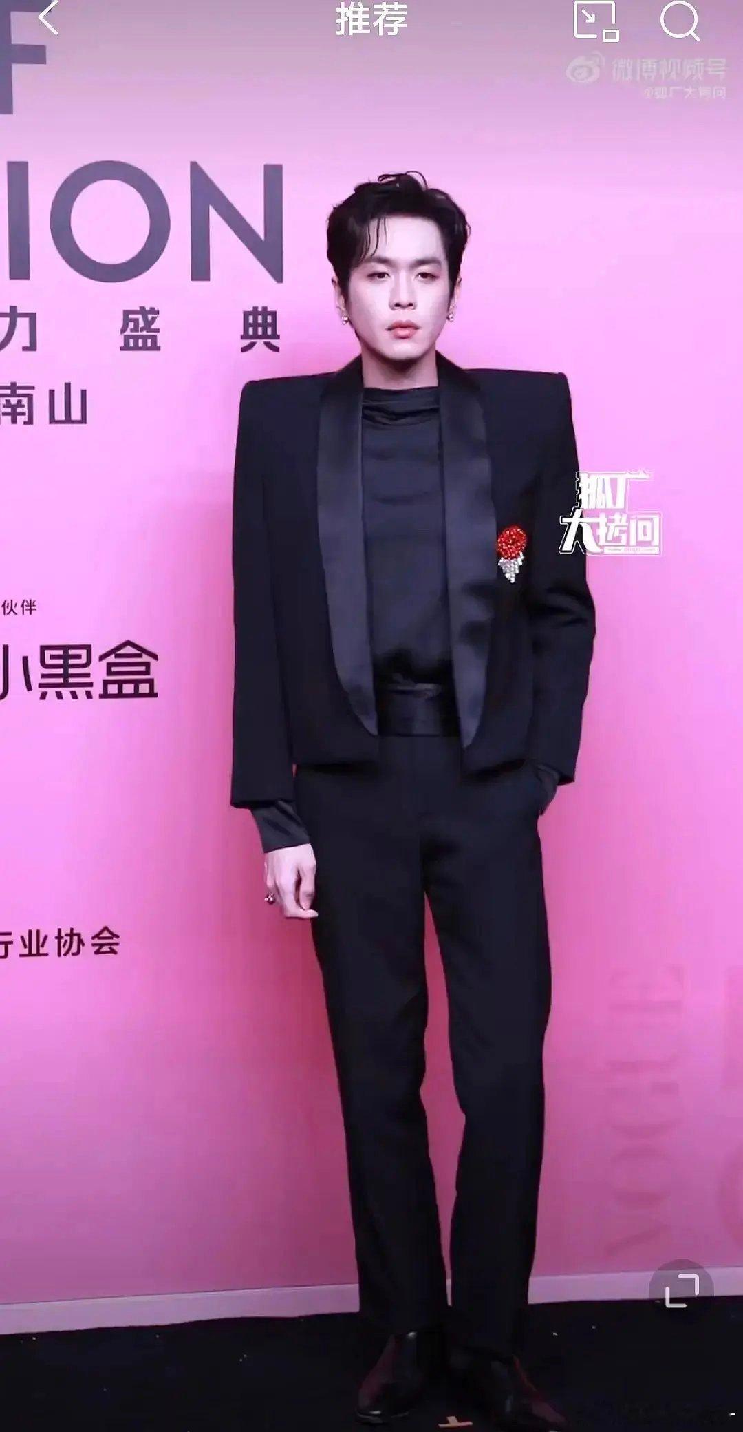 今天张若昀的状态 让人眼前一亮 ​​​