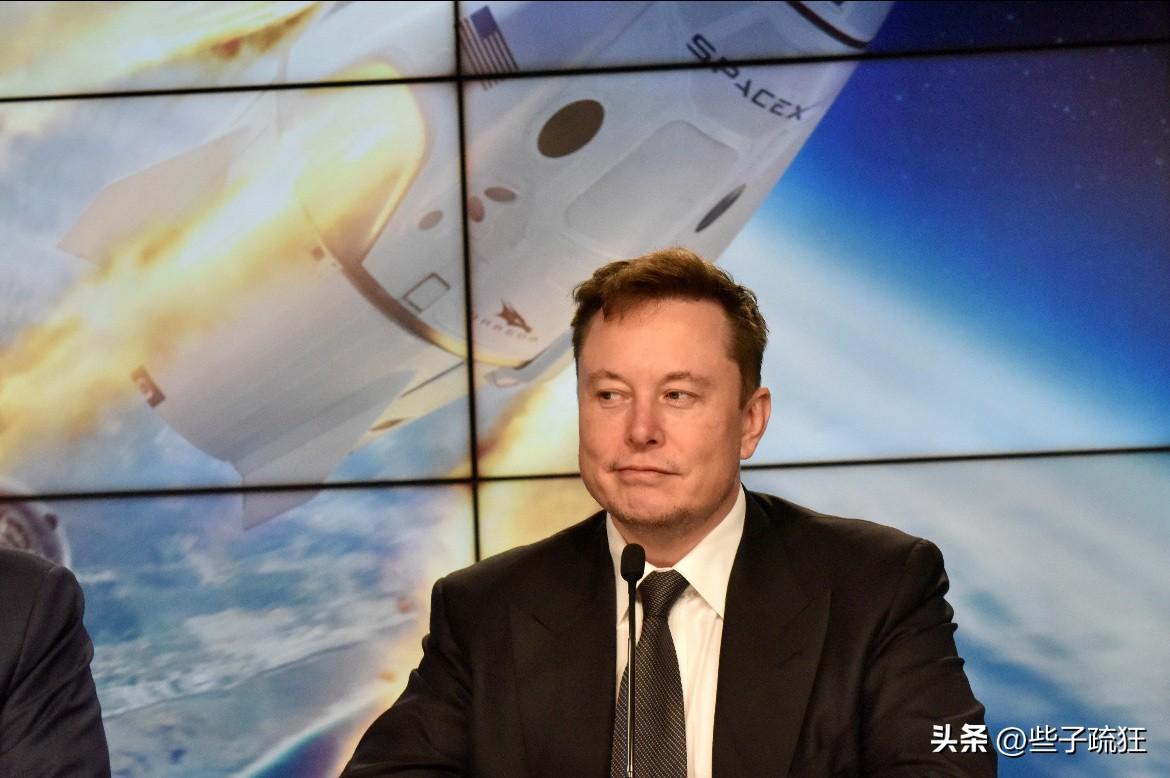 马斯克开始慌了
今天，我国长征十号乙运载火箭从海南发射升空，大约6分钟后，它的第