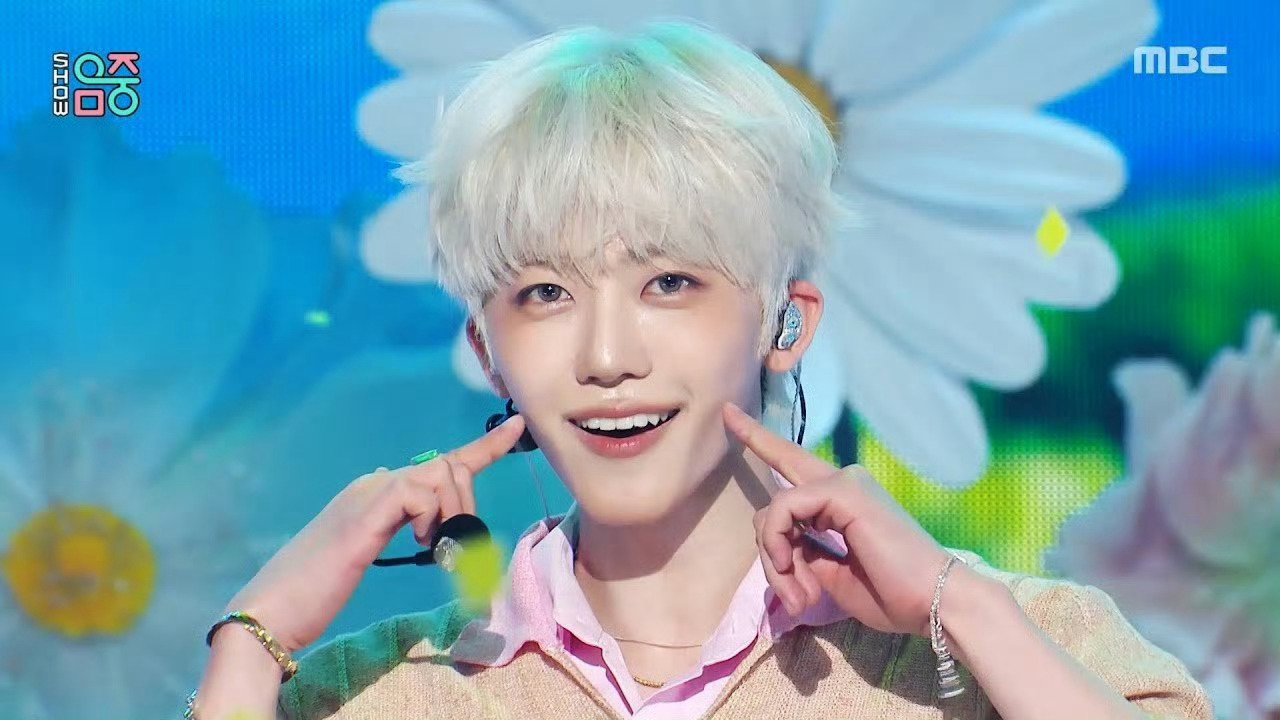 全世界最适合白发和眼下腮红的一位男子🎀罗渽民小精灵级别的🧚 