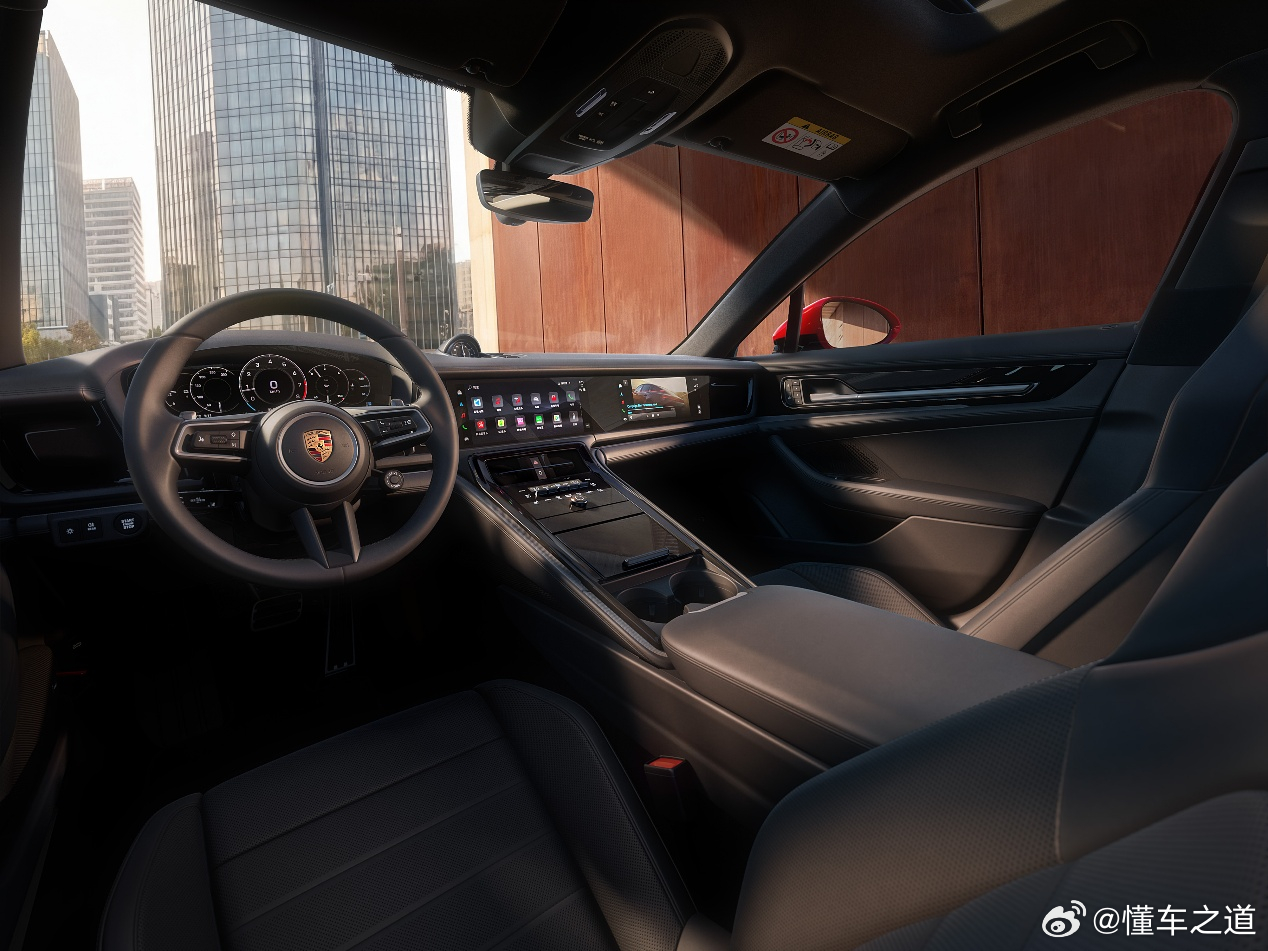 懂车之道讯 近日，懂车之道讯，保时捷官方正式公布旗下Panamera尽享版系列售