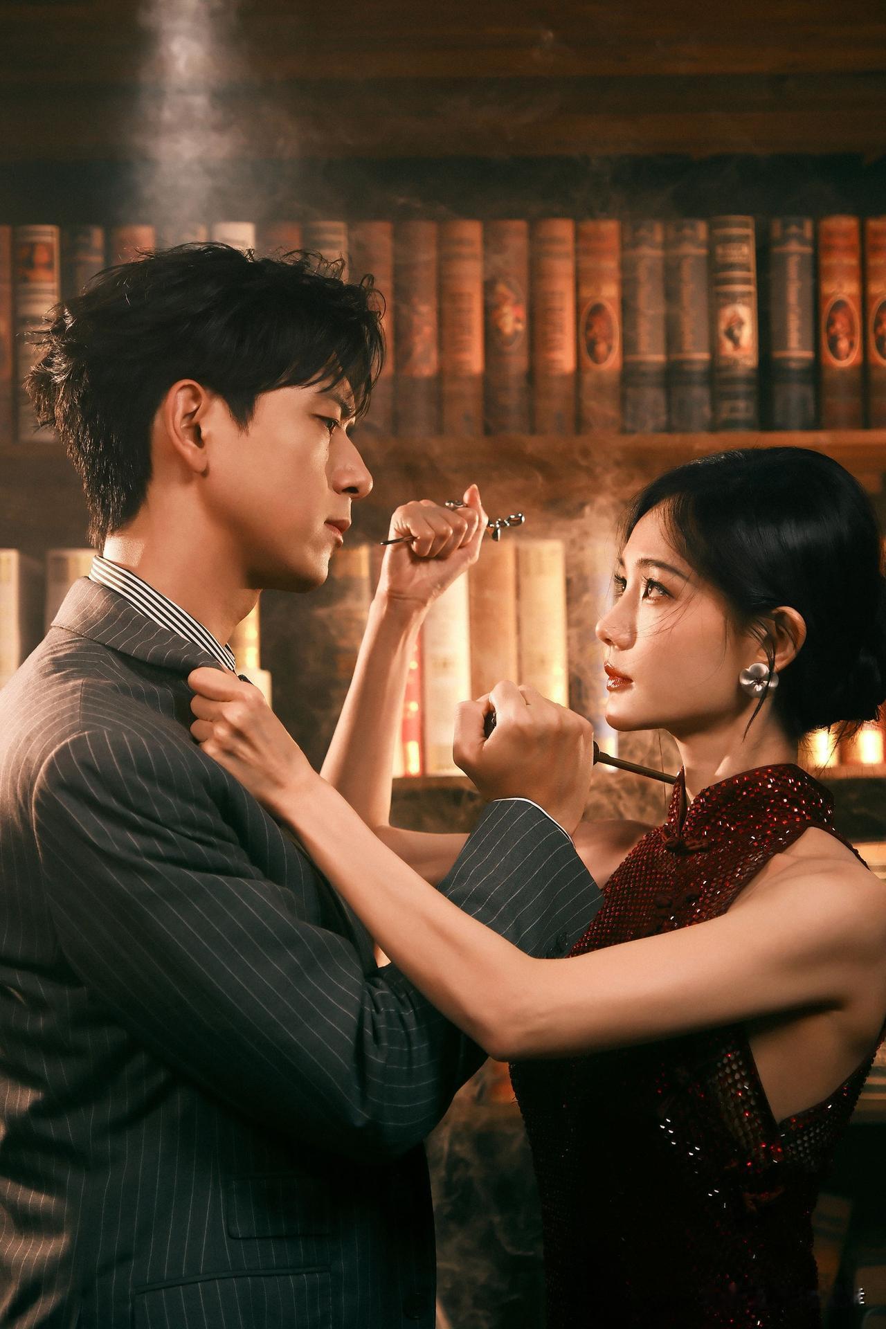 李一桐的“体寒”传闻好像又被坐实了。她主演新剧《我不是大师》上线，热度平平几乎没