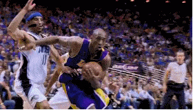 科比的滞空能力跟乔丹有一拼！